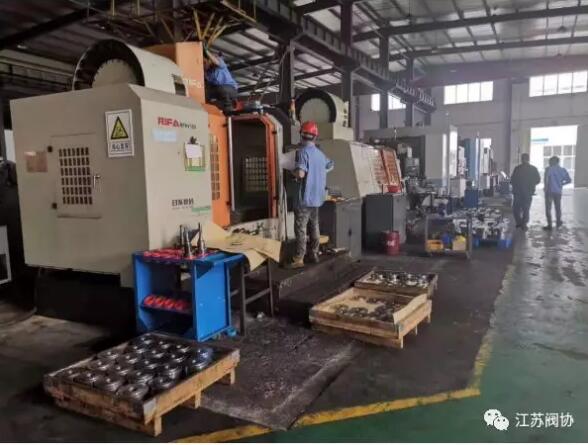 金湖縣三家API6A石油機械產品生產企業近日加入江蘇閥協組織 金湖縣三家API6A石油機械產品生產企業近日加入江蘇閥協組織