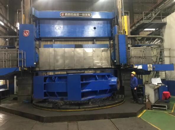 DN4000超大口徑蝶閥在冠龍正式亮相 DN4000超大口徑蝶閥在冠龍正式亮相