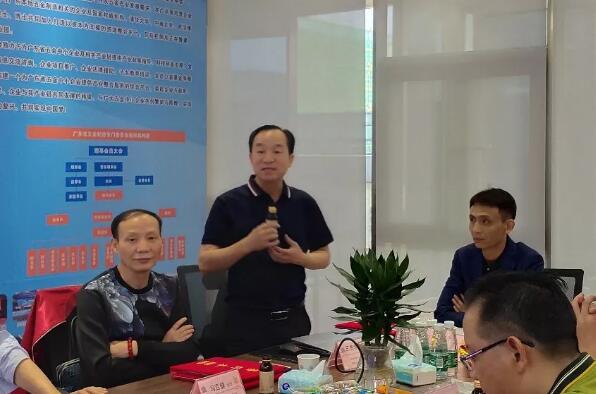 廣東省資促會五金制造專門委員會《戰略合作協議》簽訂儀式圓滿成功! 廣東省資促會五金制造專門委員會《戰略合作協議》簽訂儀式圓滿成功!