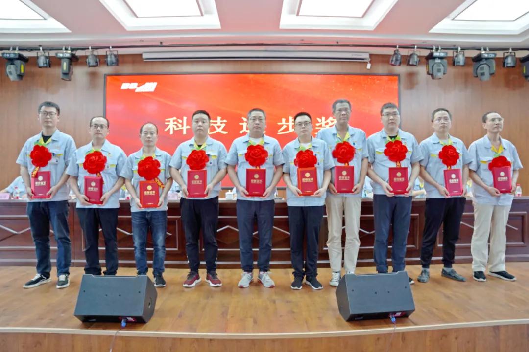 頒獎合影 頒獎合影