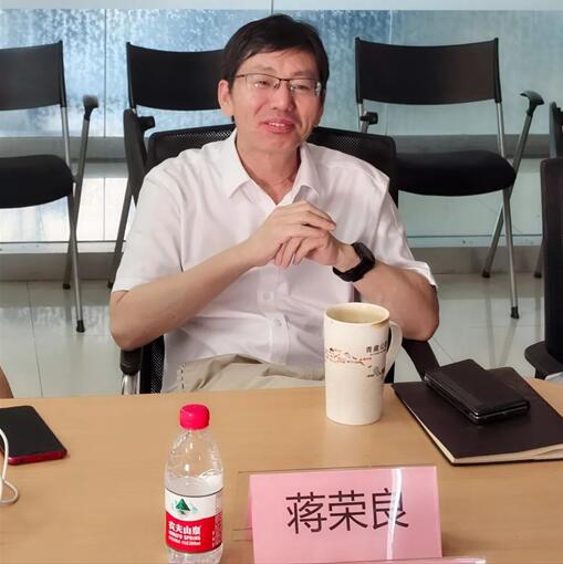 武漢華中數控股份有限公司副總裁兼華數學院院長蔣榮良 武漢華中數控股份有限公司副總裁兼華數學院院長蔣榮良