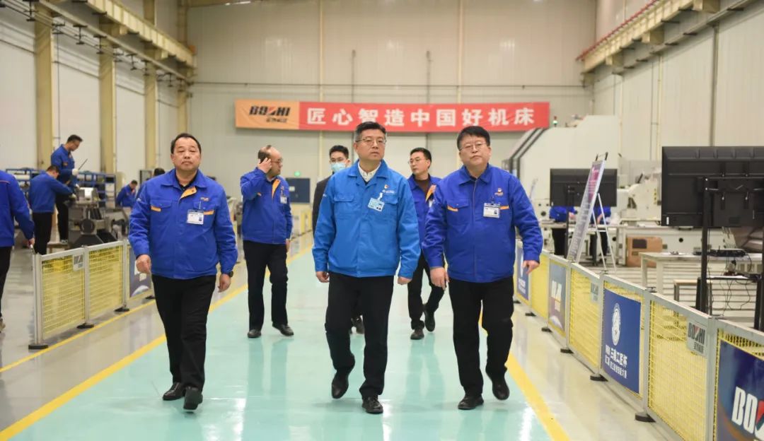 秦川集團馬旭耀董事長到寶雞機床調研指導工作 秦川集團馬旭耀董事長到寶雞機床調研指導工作