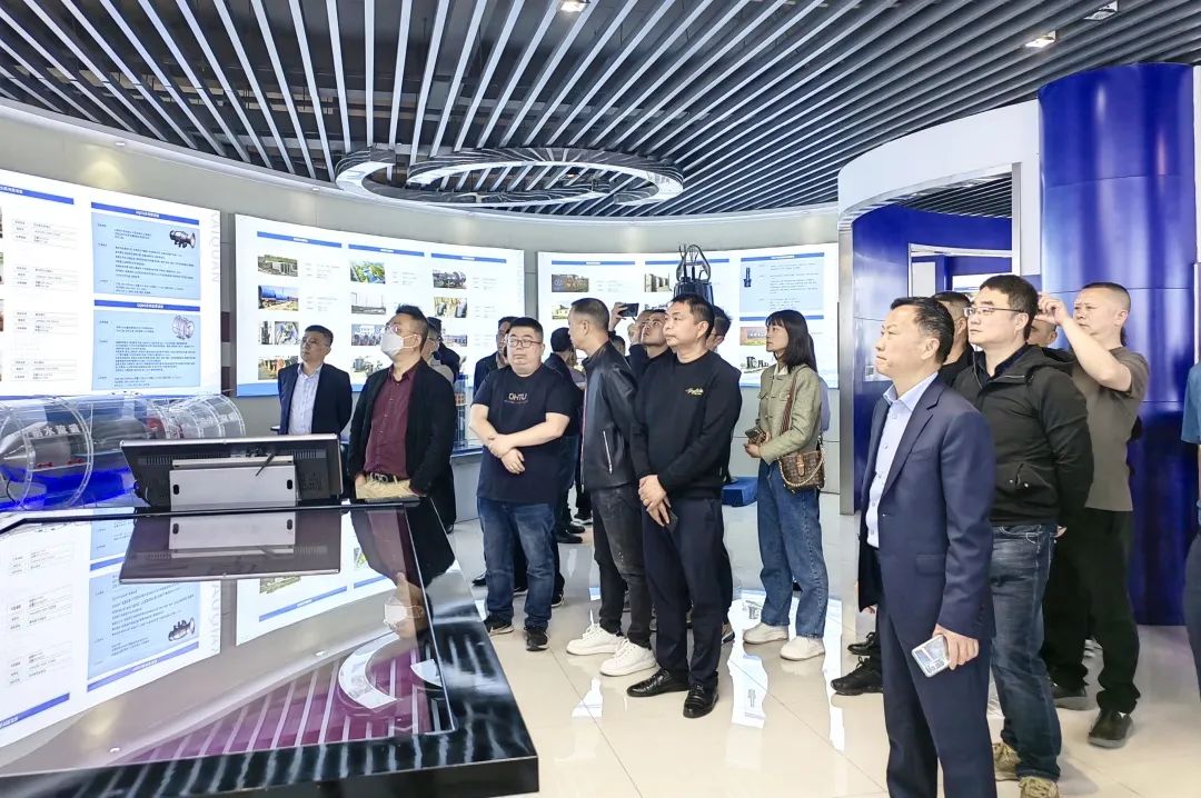 四川水協考察團赴凱泉泵業合肥工業園參觀交流 四川水協考察團赴凱泉泵業合肥工業園參觀交流