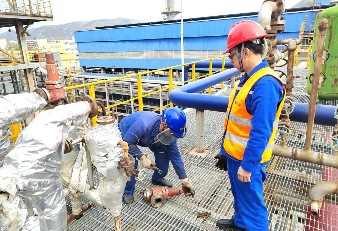 延長石油永坪煉油廠完成160臺安全閥校驗工作 延長石油永坪煉油廠完成160臺安全閥校驗工作