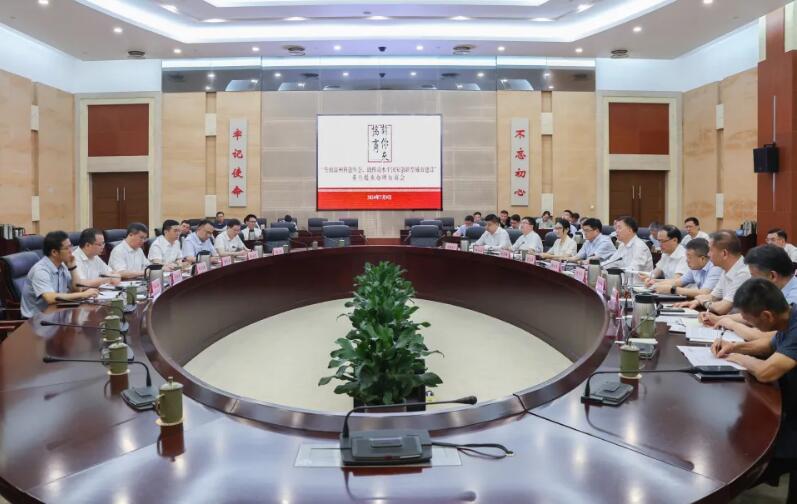 溫州市政協常委、江南閥門董事長黃子龍提案獲市委書記點贊 溫州市政協常委、江南閥門董事長黃子龍提案獲市委書記點贊