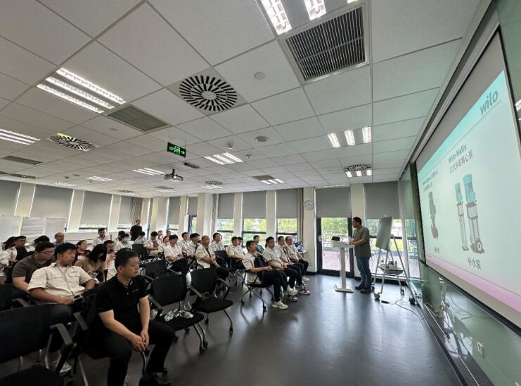 共繪供熱新篇章 北京建筑大學供熱管理專業定制研修班蒞臨威樂中國 共繪供熱新篇章 北京建筑大學供熱管理專業定制研修班蒞臨威樂中國