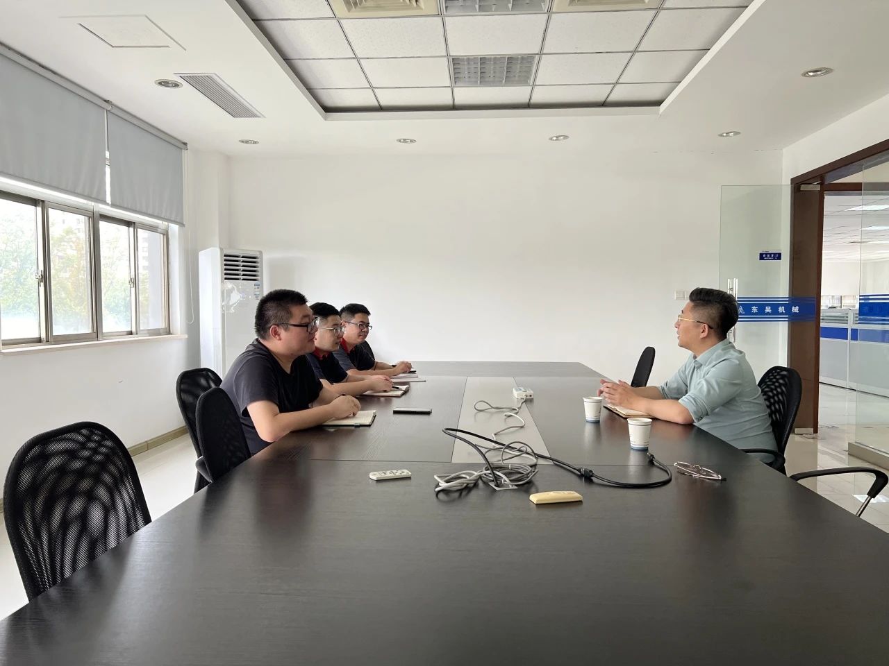 閥門雜志社社長肖斌深入企業交流,共謀閥門行業發展新篇章 閥門雜志社社長肖斌深入企業交流,共謀閥門行業發展新篇章