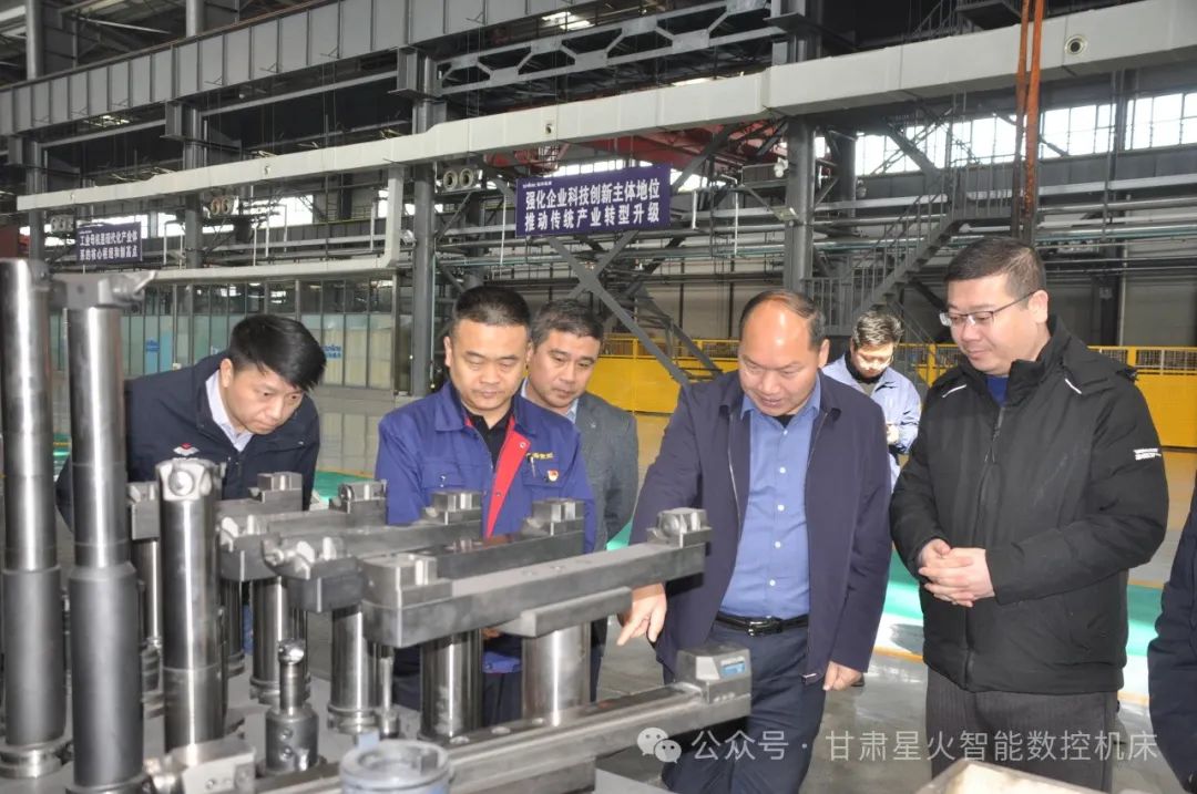 株洲鉆石刀具公司領導到星火機床公司考察調研 株洲鉆石刀具公司領導到星火機床公司考察調研