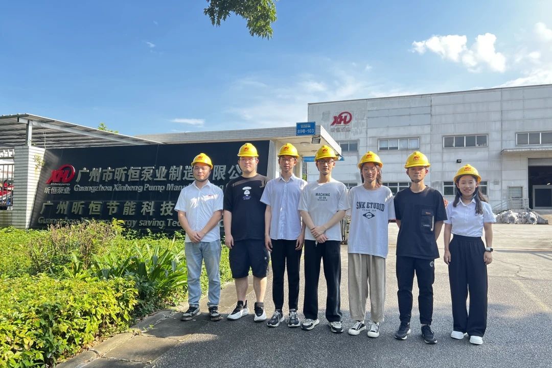 清華大學航天航空學院同學走進昕恒泵業開展生產實習 清華大學航天航空學院同學走進昕恒泵業開展生產實習