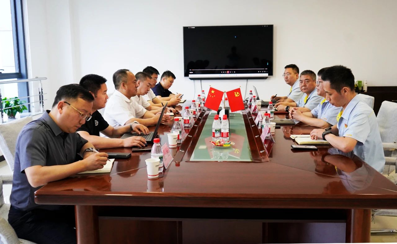 哈爾濱軸承集團有限公司總經理薛坤朋到訪寶雞機床集團 哈爾濱軸承集團有限公司總經理薛坤朋到訪寶雞機床集團